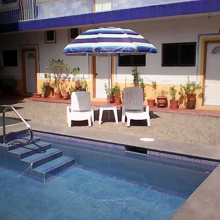 Hotel Sarabi Barra de Navidad Exterior photo