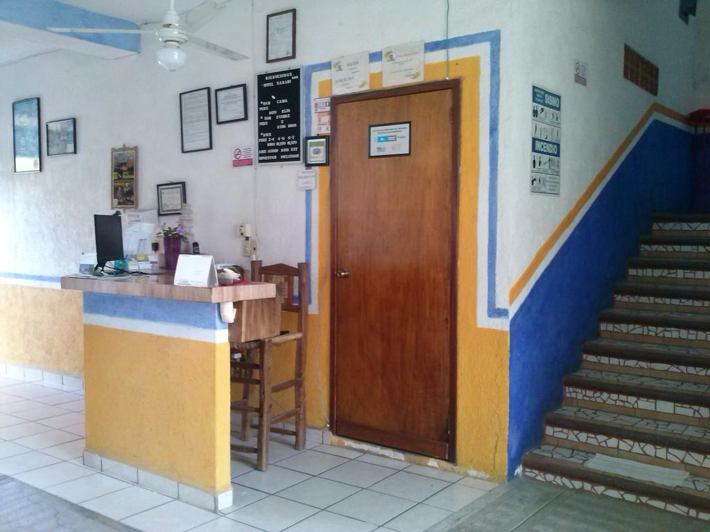 Hotel Sarabi Barra de Navidad Exterior photo
