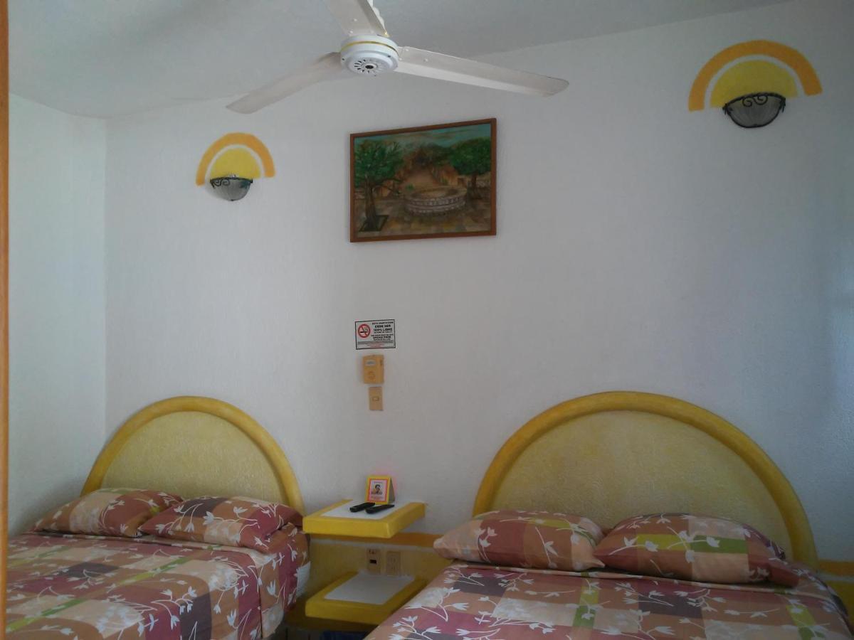 Hotel Sarabi Barra de Navidad Exterior photo